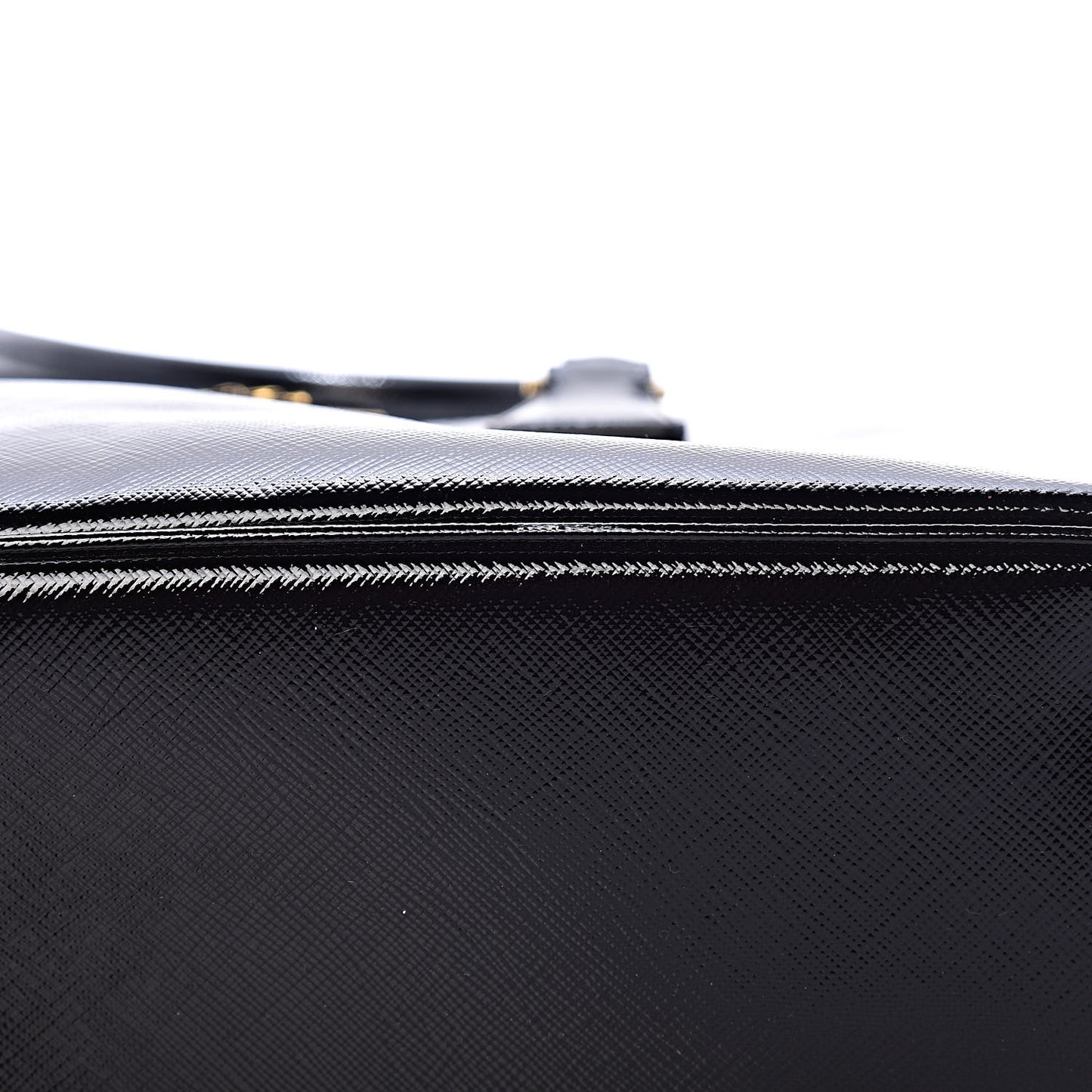 Saffiano Vernice Medium Promenade Tote Black
