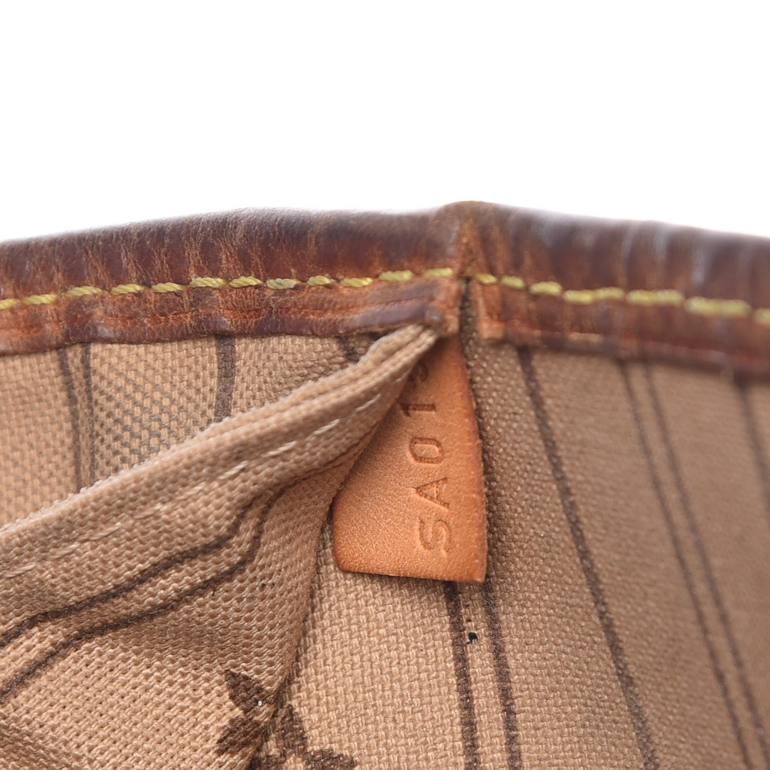 Louis Vuitton Monogram Neverfull MM 7 of 17