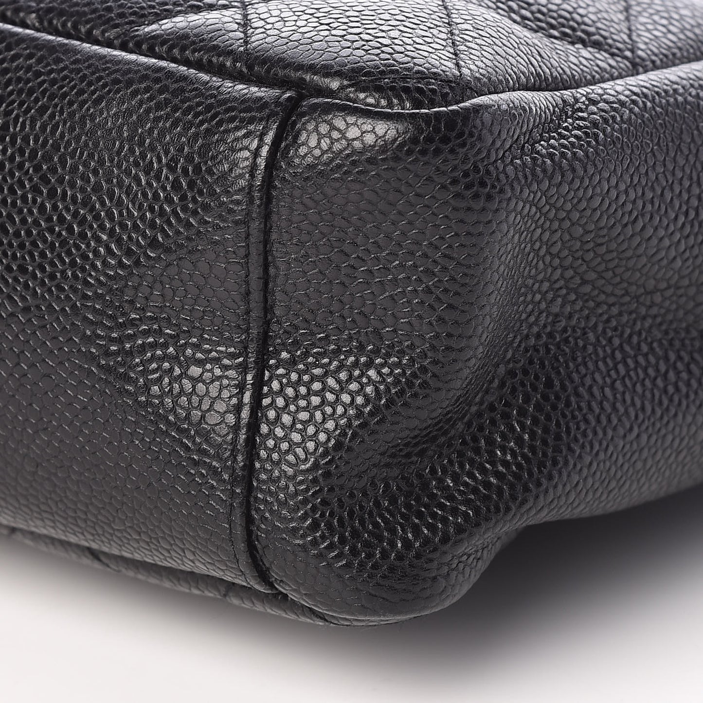 Caviar Quilted Petit Shopping Tote PST Black