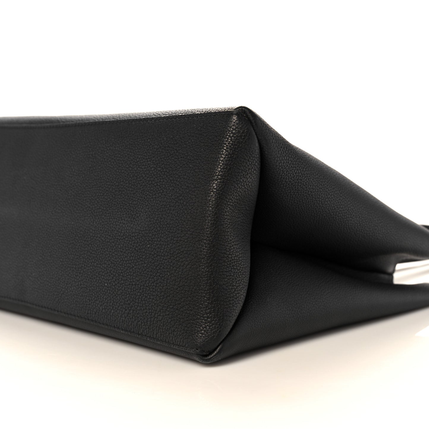 Grained Calfskin Lockme Shopper Black