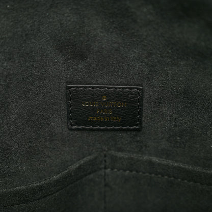 Louis Vuitton Lambskin Quilted Flowers Triangle Softy Black 7 of 9