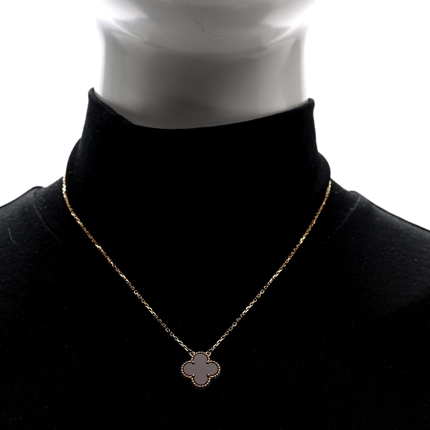 18K Yellow Gold Carnelian Vintage Alhambra Pendant Necklace