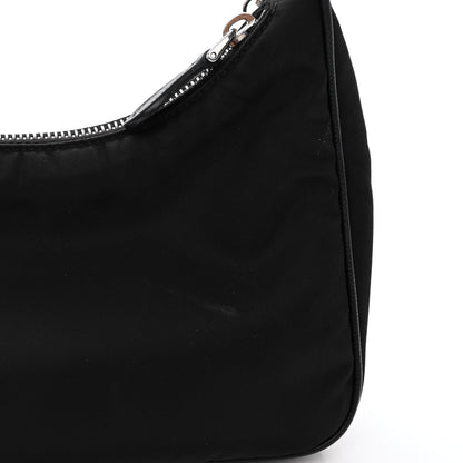 Prada Nylon Re-Edition 2005 Shoulder Bag Black 11 of 12
