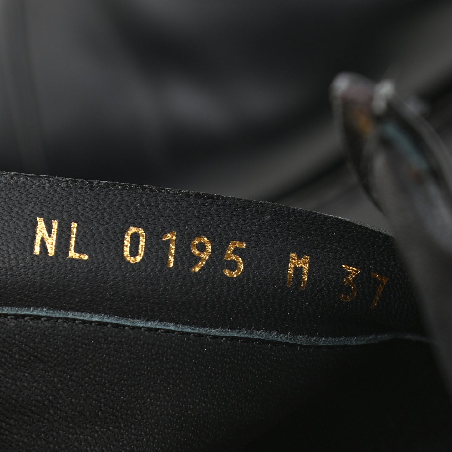 Calfskin Valley Flat Ankle Boots 37 Black