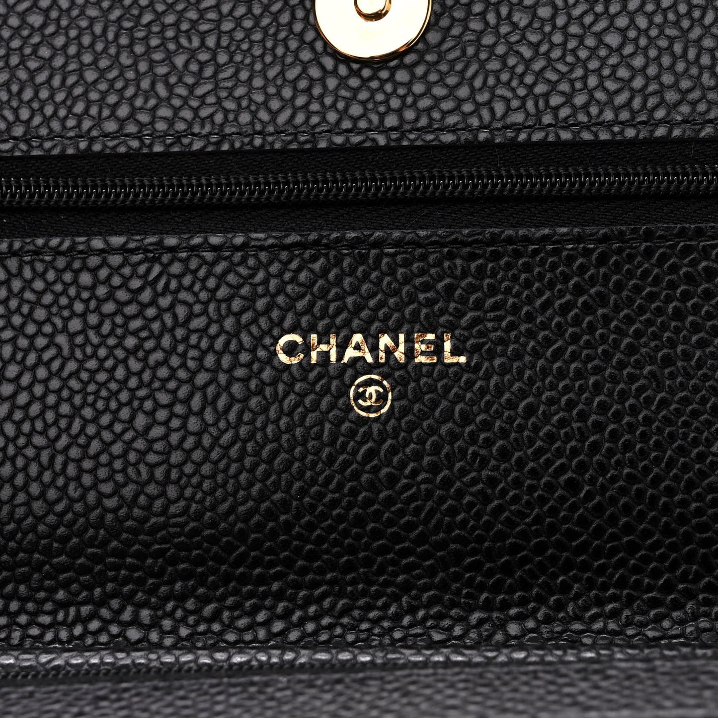 Caviar Quilted Wallet on Chain WOC Black