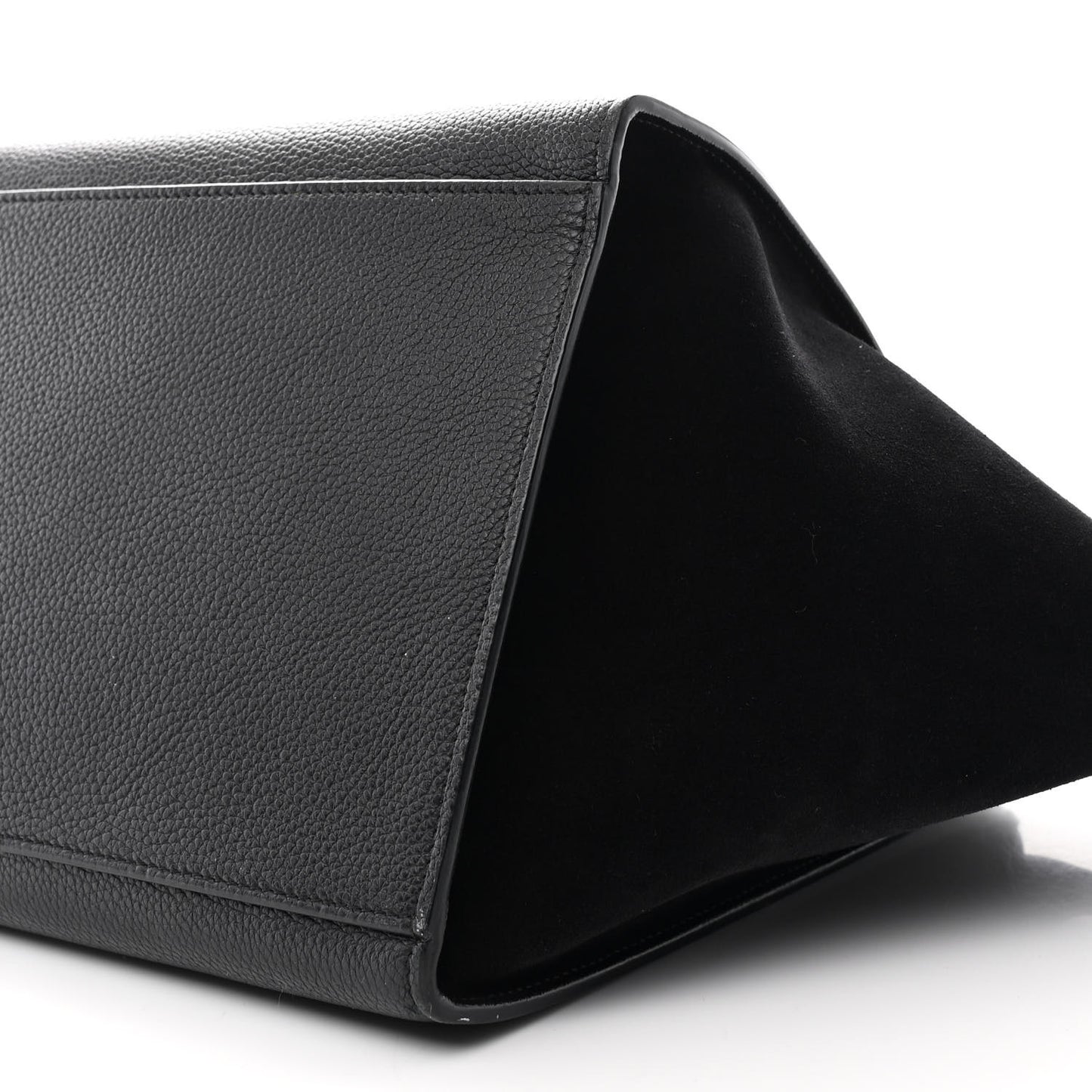 Drummed Calfskin Suede Medium Trapeze Black