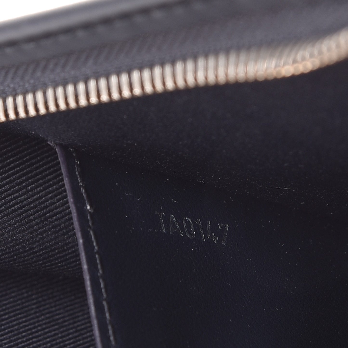 Savane Monogram Chapman Lion Pochette Voyage MM Ink