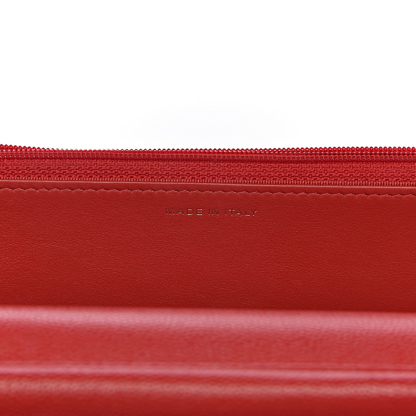 Caviar Quilted Wallet on Chain WOC Red
