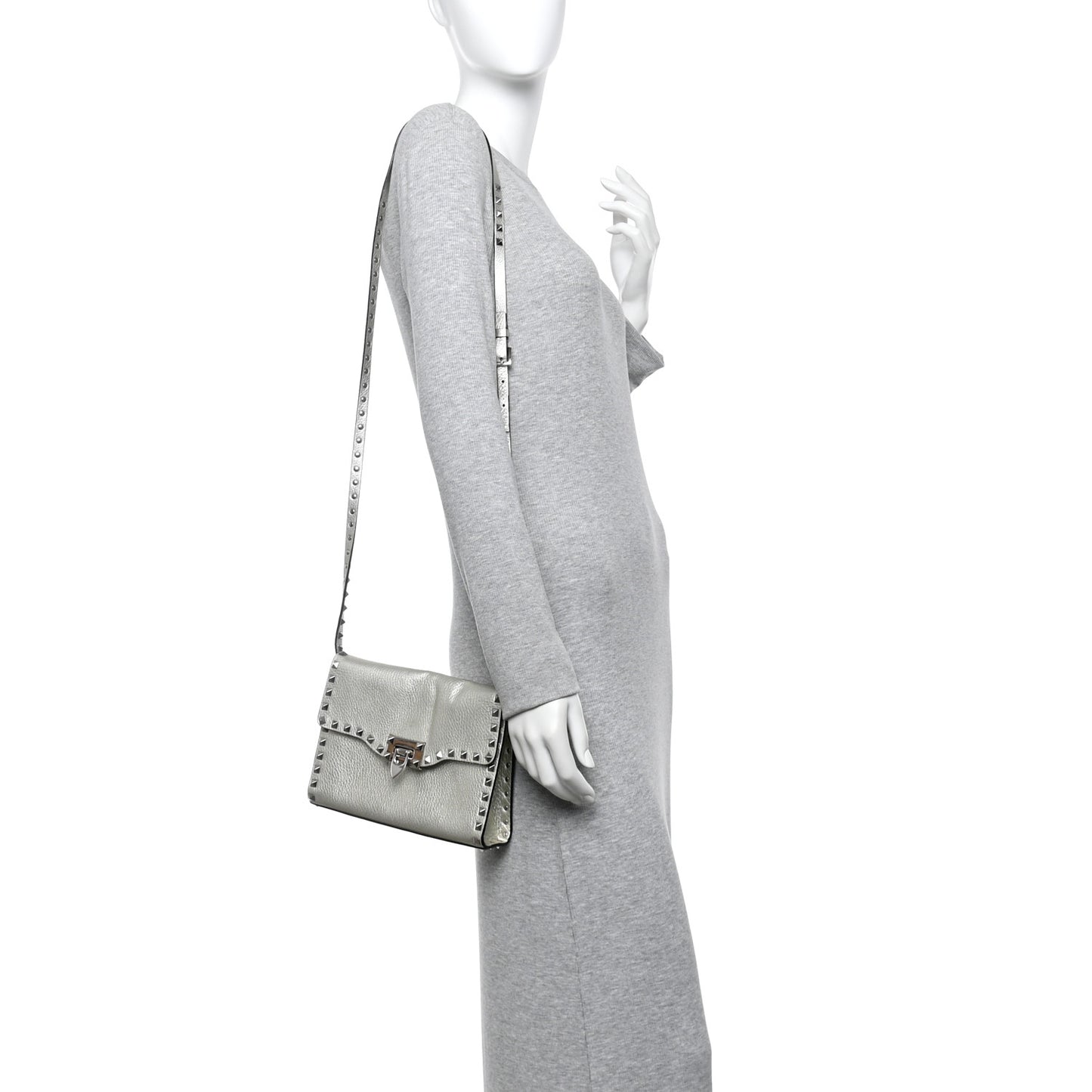 Metallic Pebbled Calfskin Medium Rockstud Flip Lock Crossbody Bag Silver