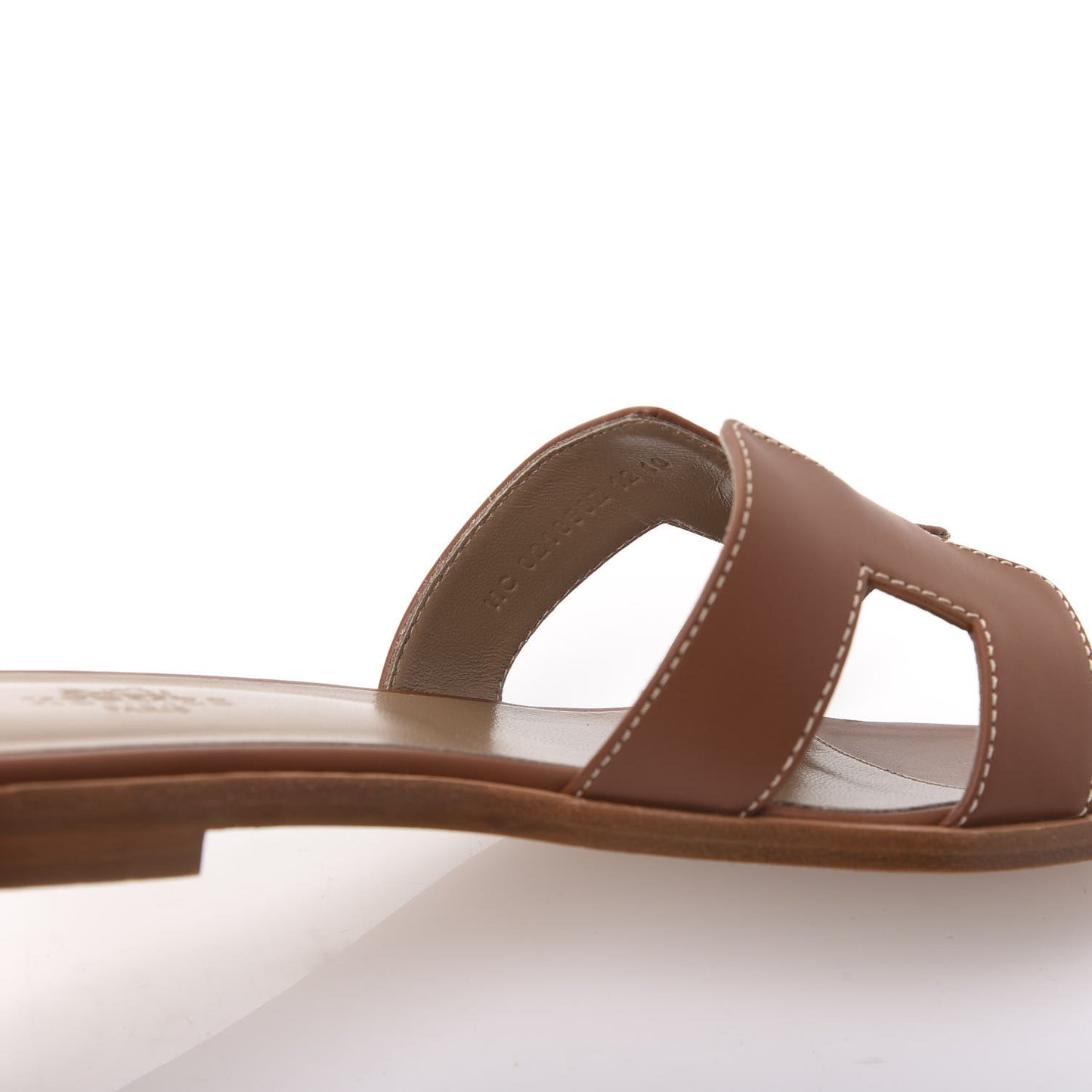 Box Calfskin Oran Sandals 38 Gold