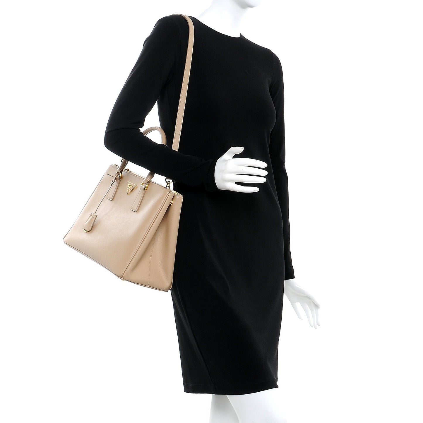 Saffiano Medium Galleria Double Zip Tote Sabbia