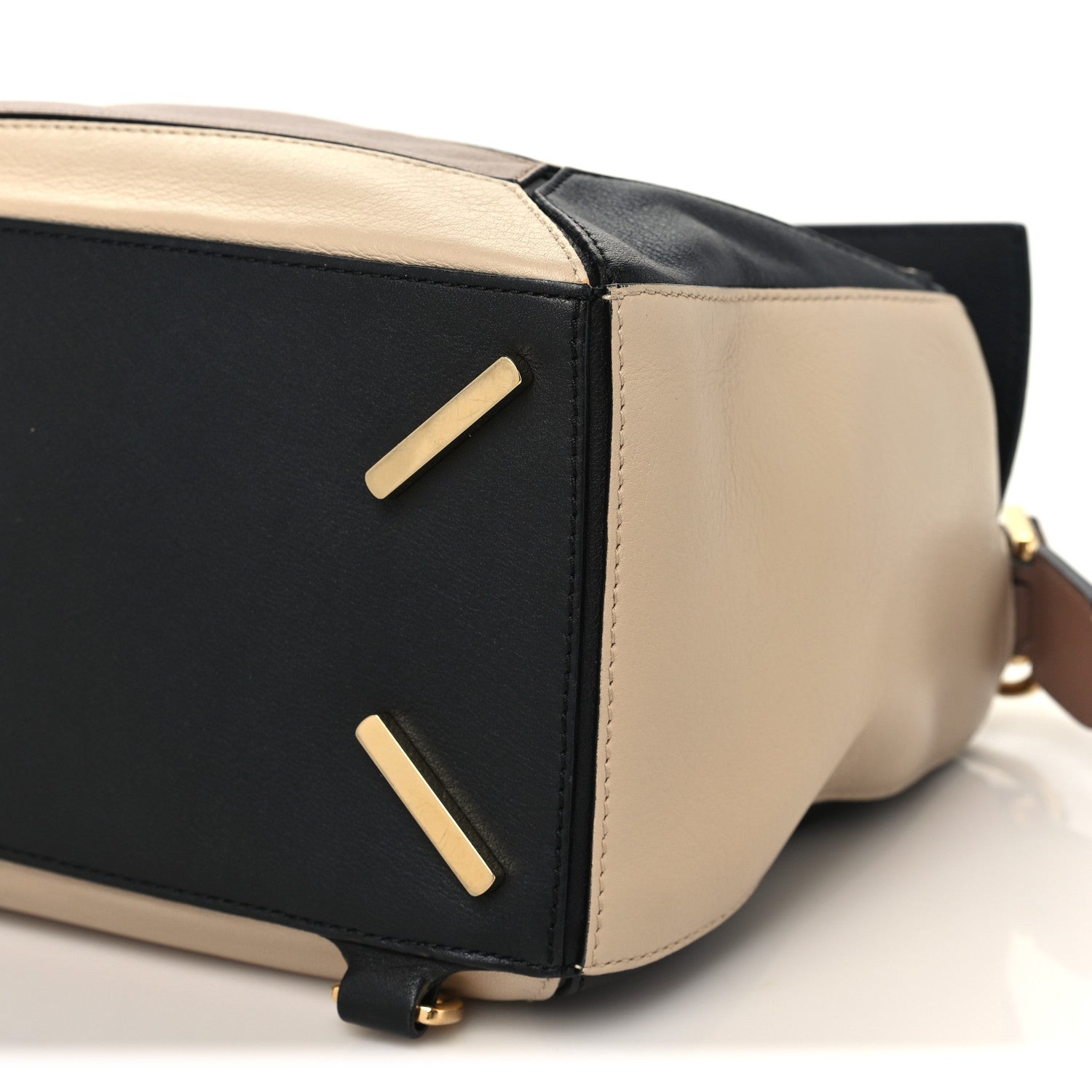 Loewe Calfskin Medium Puzzle Bag Sand Hazelnut Ash 9 of 9