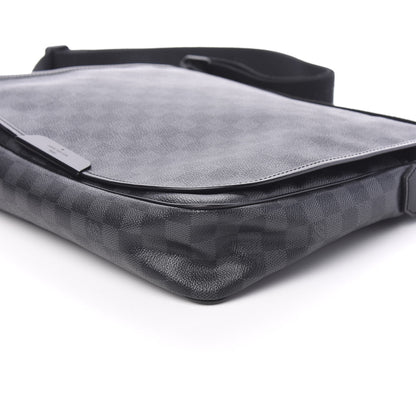 Louis Vuitton Damier Graphite Daniel MM 8 of 9