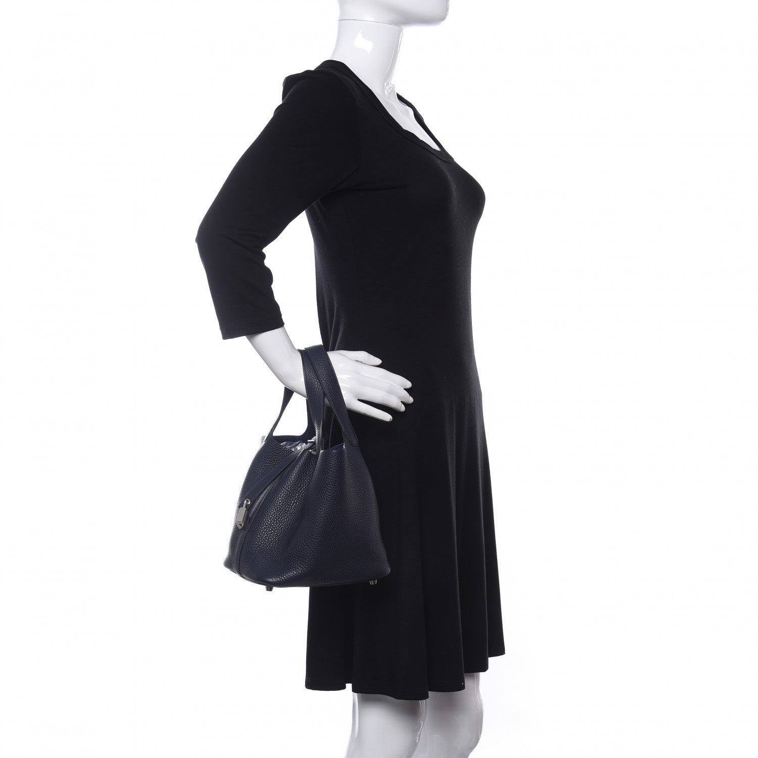 Hermes Taurillon Clemence Picotin Lock 18 PM Bleu Nuit 2 of 10