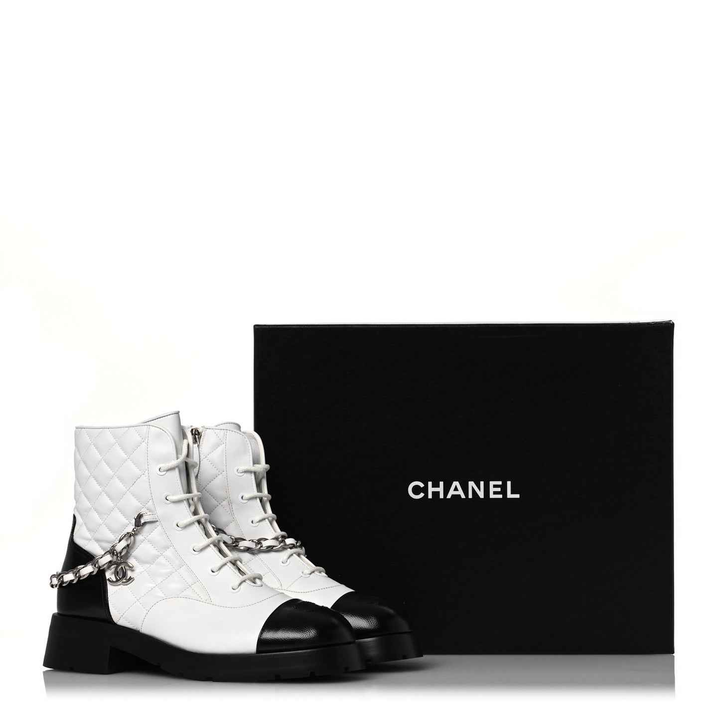 Caviar Calfskin Quilted Chain Lace Up Combat Boots 41 White Black