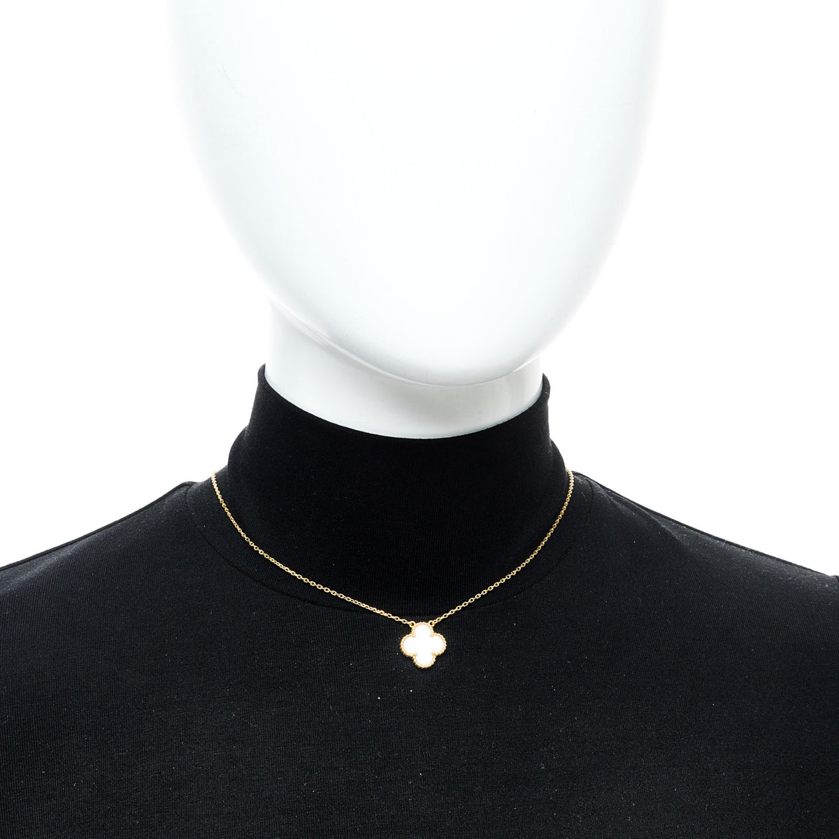 18K Yellow Gold Mother of Pearl Vintage Alhambra Pendant Necklace
