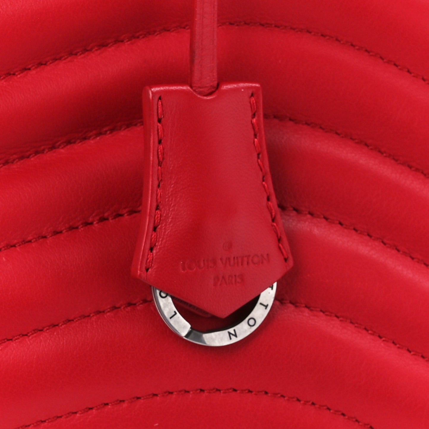 Calfskin New Wave Chain Tote Ecarlate