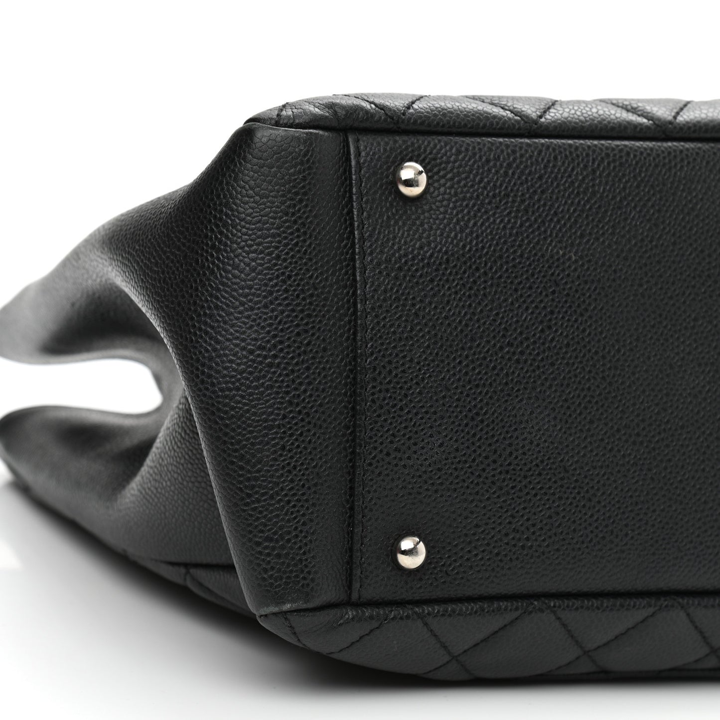 Caviar Quilted XL Grand Shopping Tote GST Black