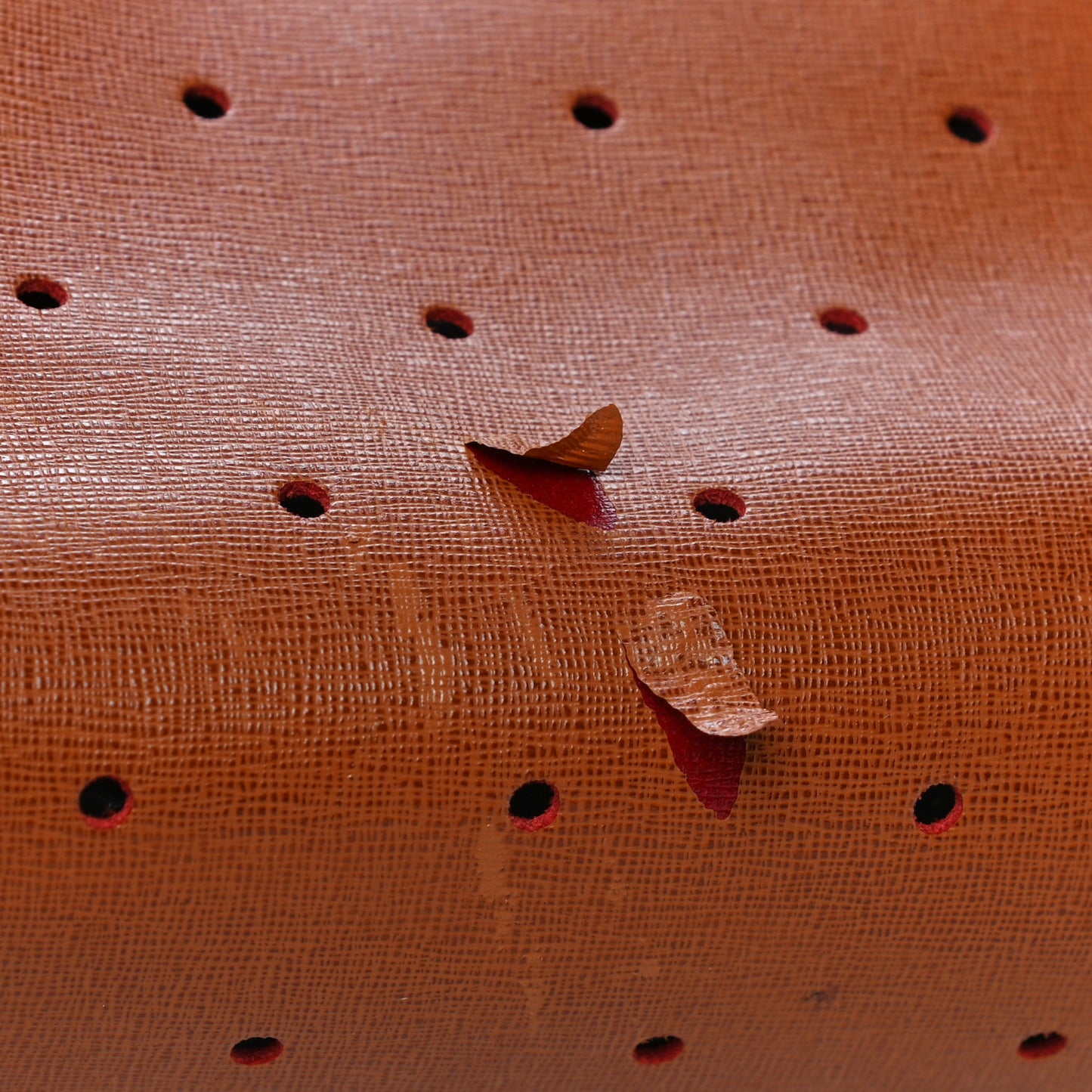 Vitello Zucca Perforated Medium Roll Tote Miel Rosso Tobacco