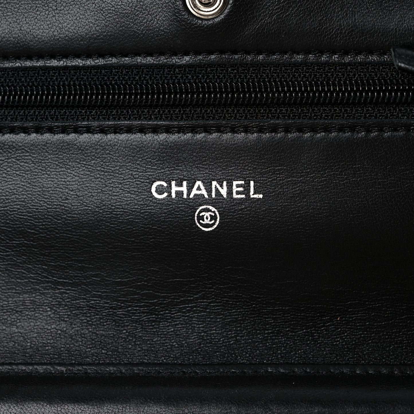 Lambskin Quilted Wallet On Chain WOC Black