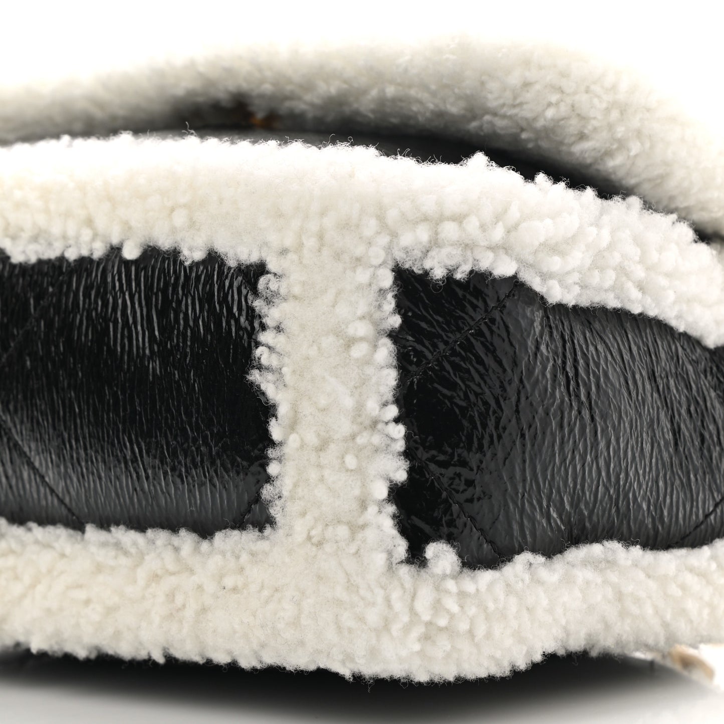 Crumpled Calfskin Shearling Sheepskin Quilted Medium Chanel 19 Flap Black