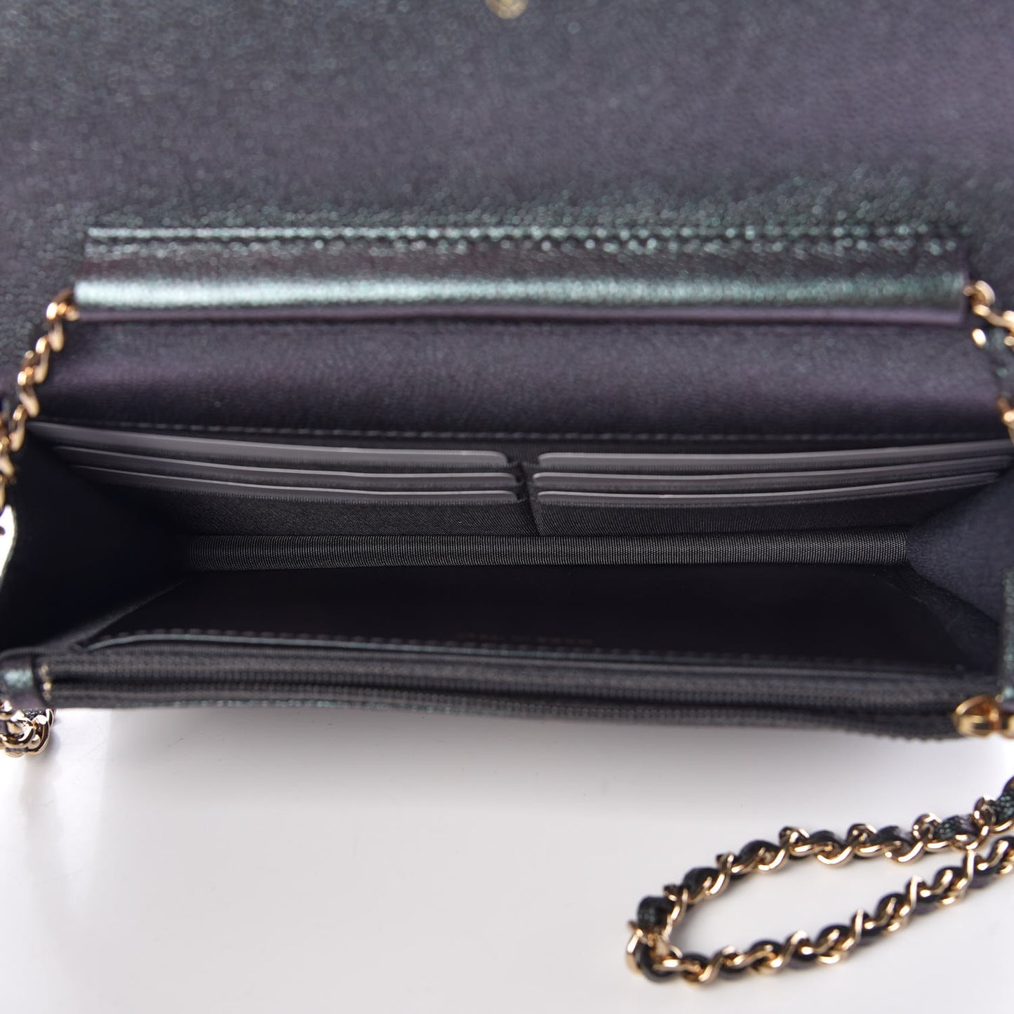 Iridescent Caviar Quilted Wallet On Chain WOC Black