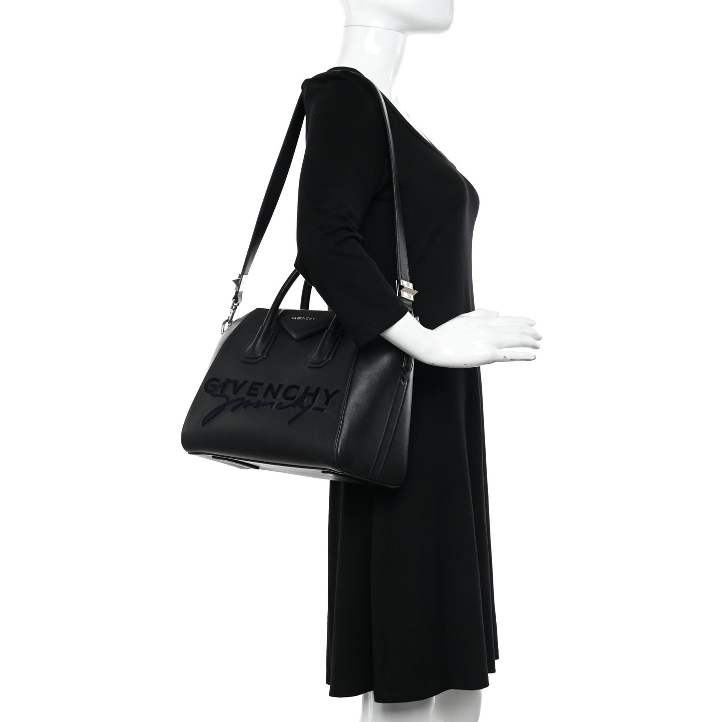 Calfskin Signature Logo Small Antigona Black