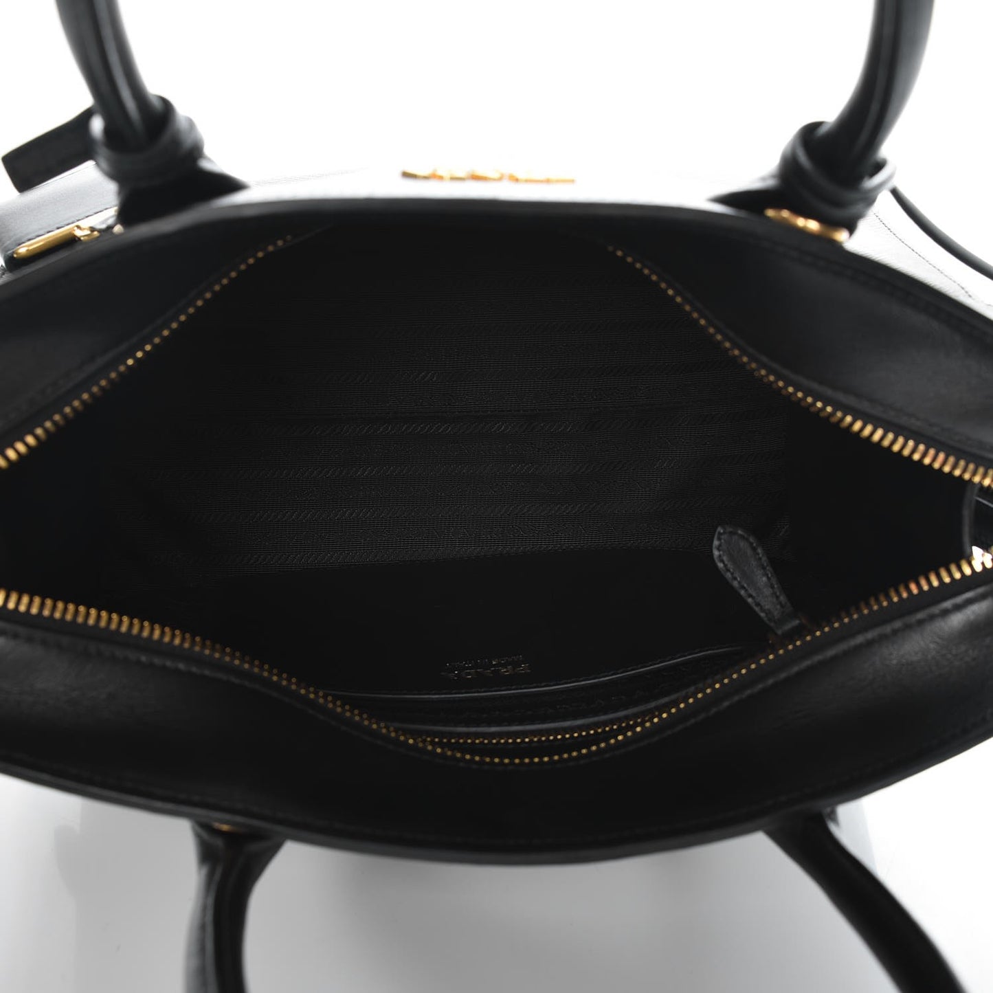 Saffiano City Calf Medium Esplanade Tote Militare Black
