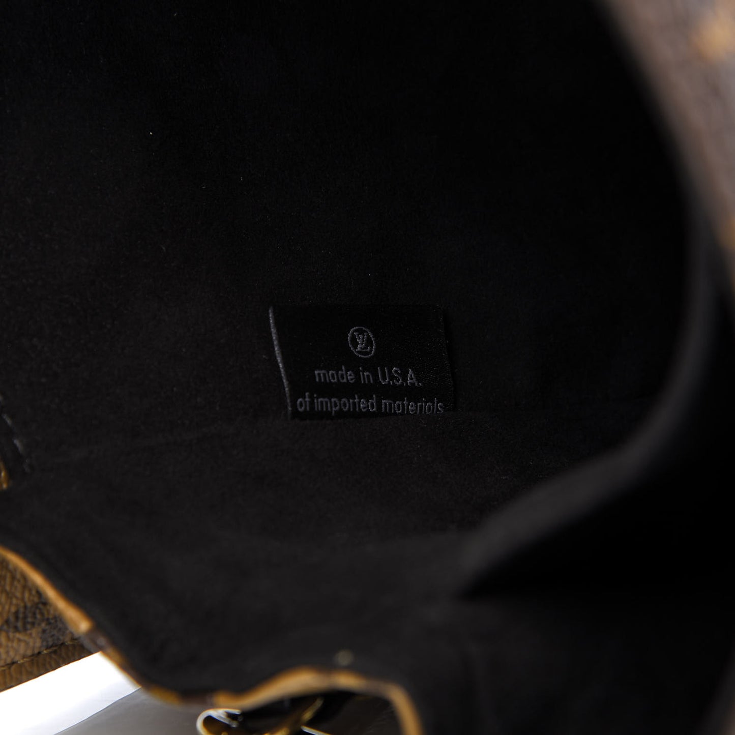 Reverse Monogram Pochette Metis