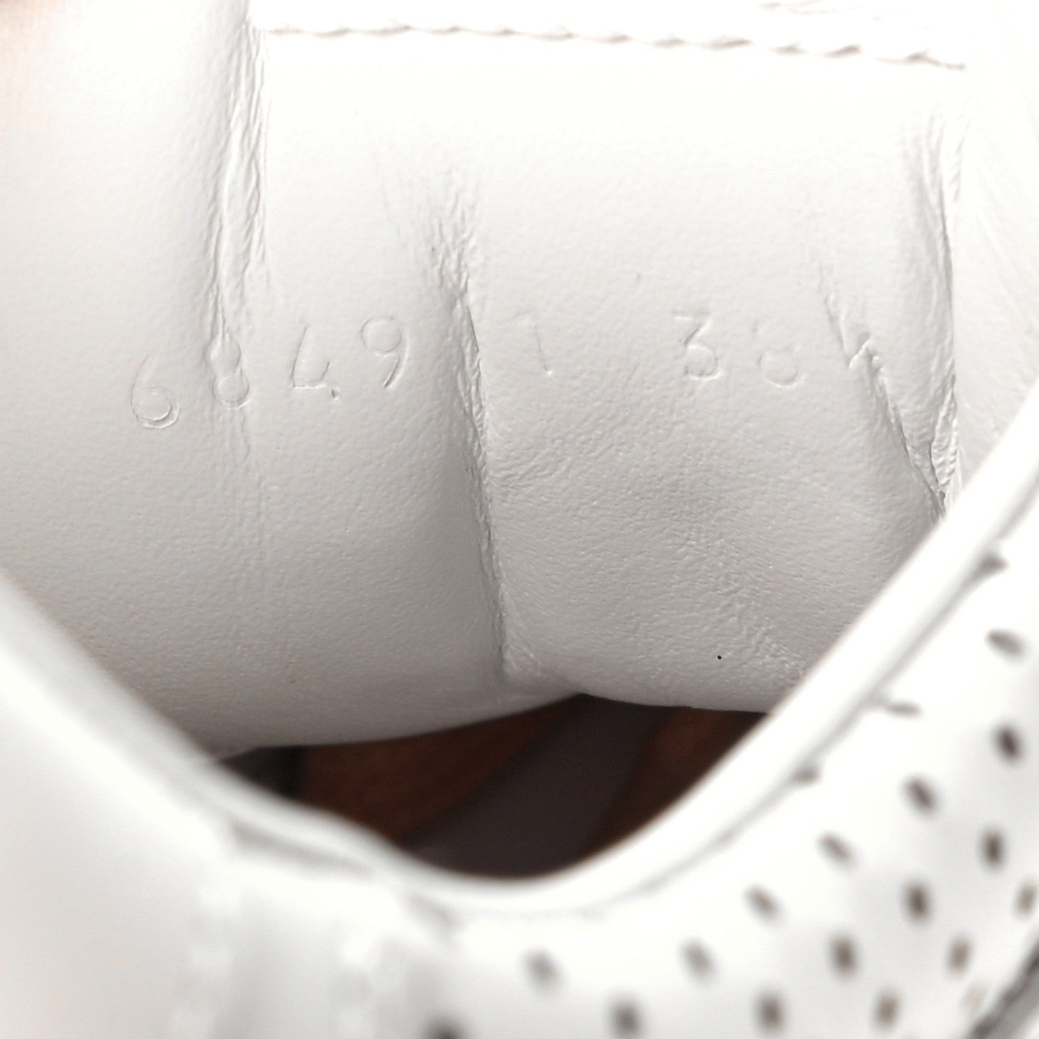 Gucci Calfskin GG Tennis Embossed Womens Platform 55mm Sneakers 38.5 White 11 of 12