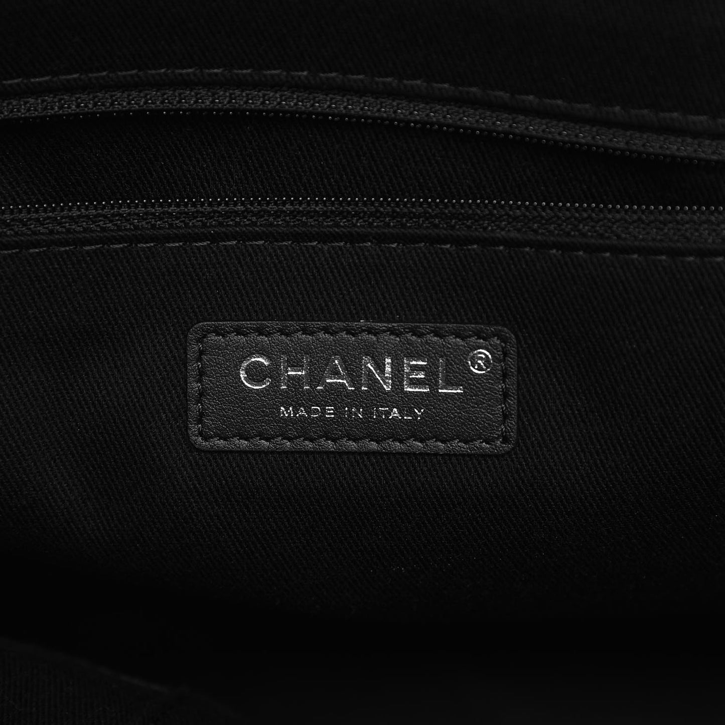 Lurex Boucle Medium Deauville Tote Black