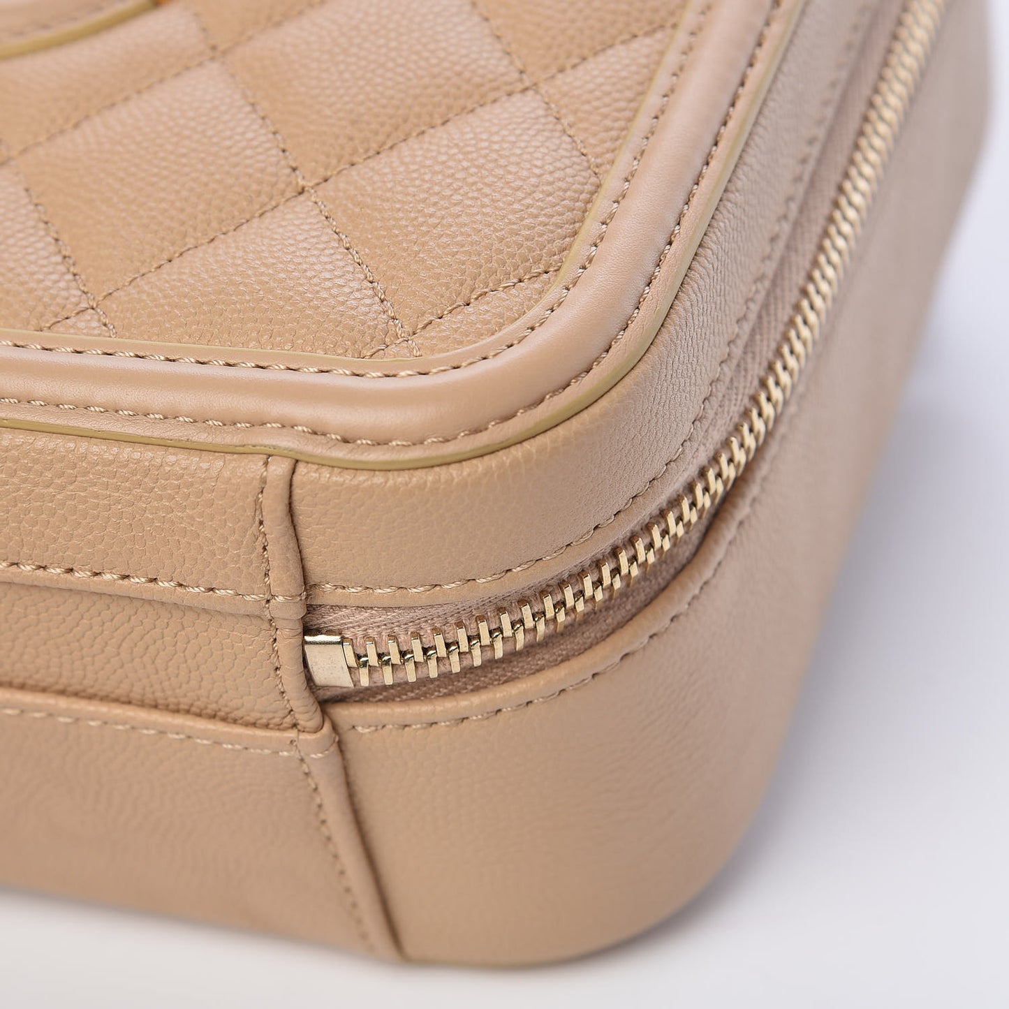 Caviar Quilted Medium CC Filigree Vanity Case Beige