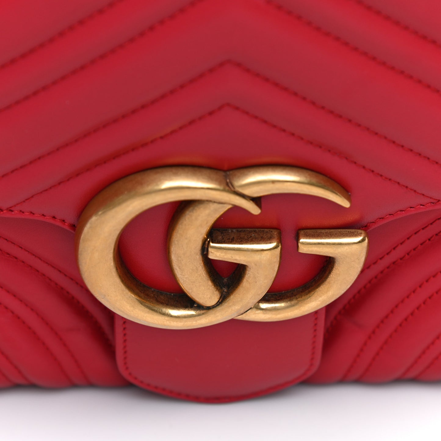 Calfskin Matelasse Large GG Marmont Shoulder Bag Hibiscus Red