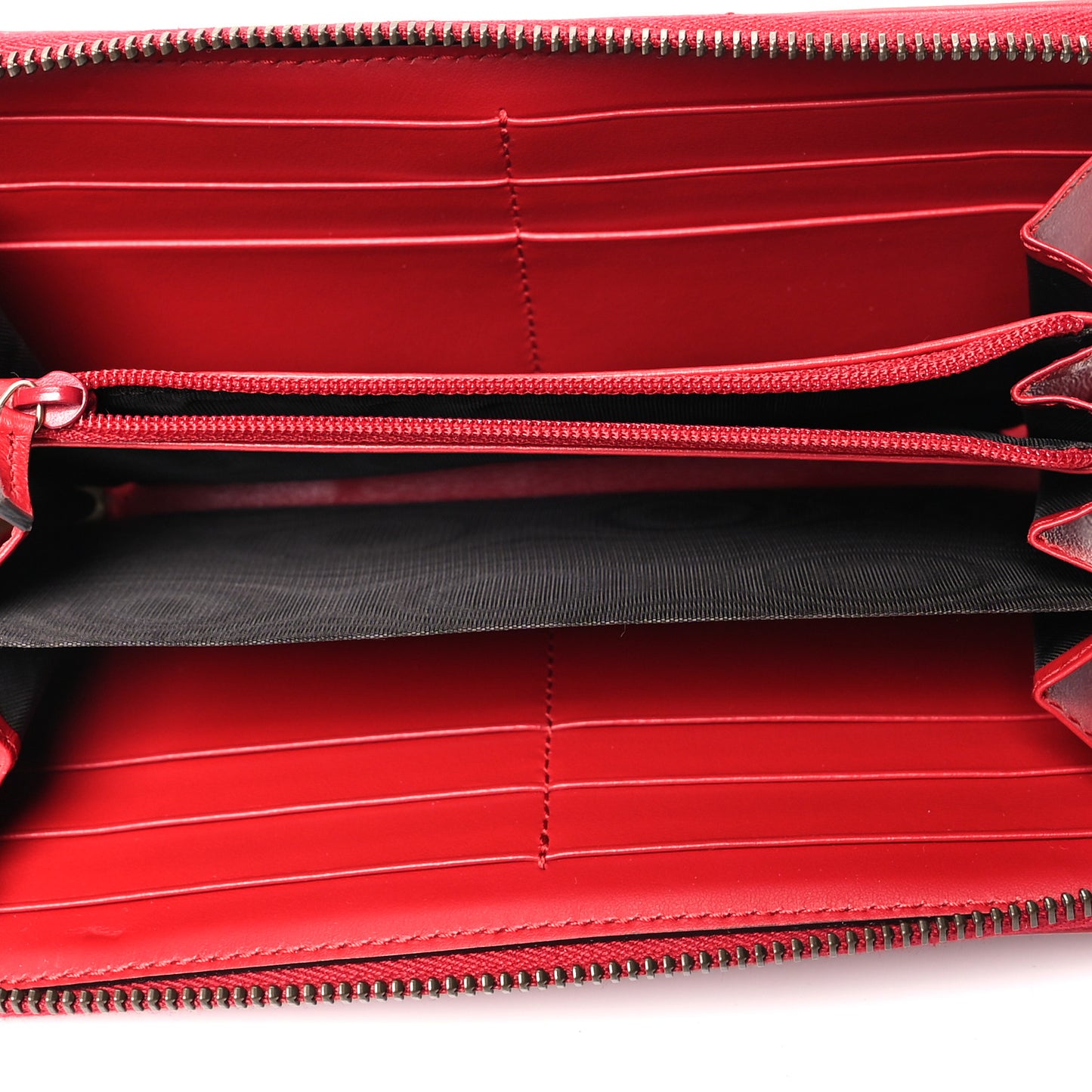 Calfskin Matelasse GG Marmont Zip Around Wallet Hibiscus Red