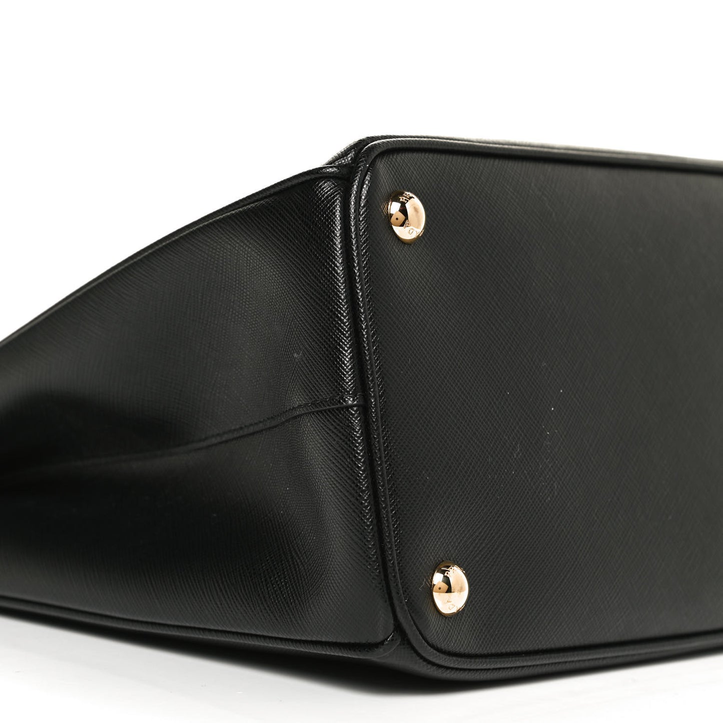 Saffiano Medium Galleria Double Zip Tote Black