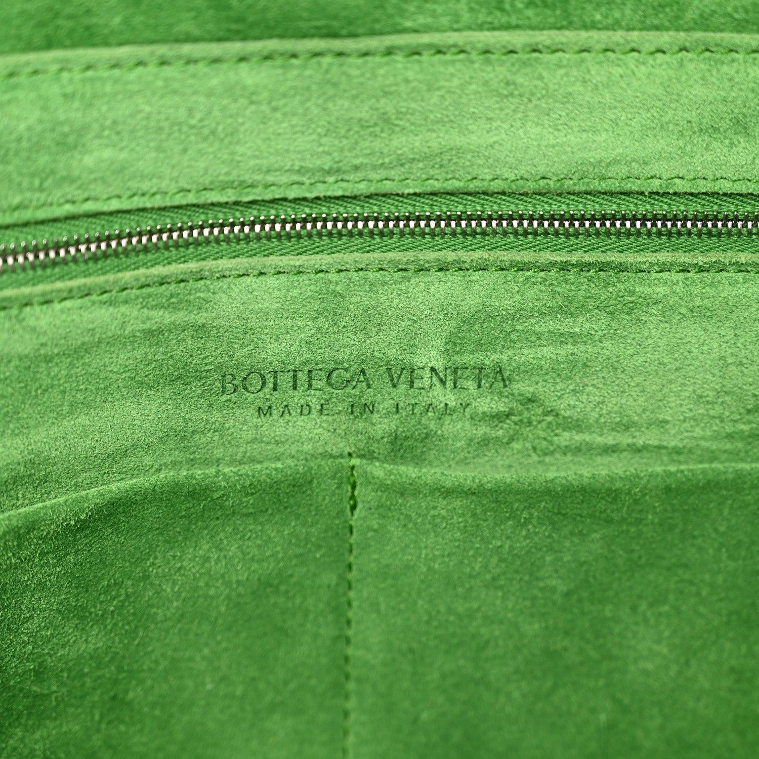 Bottega Veneta Calfskin Maxi Intrecciato Large Arco Lawn 5 of 10