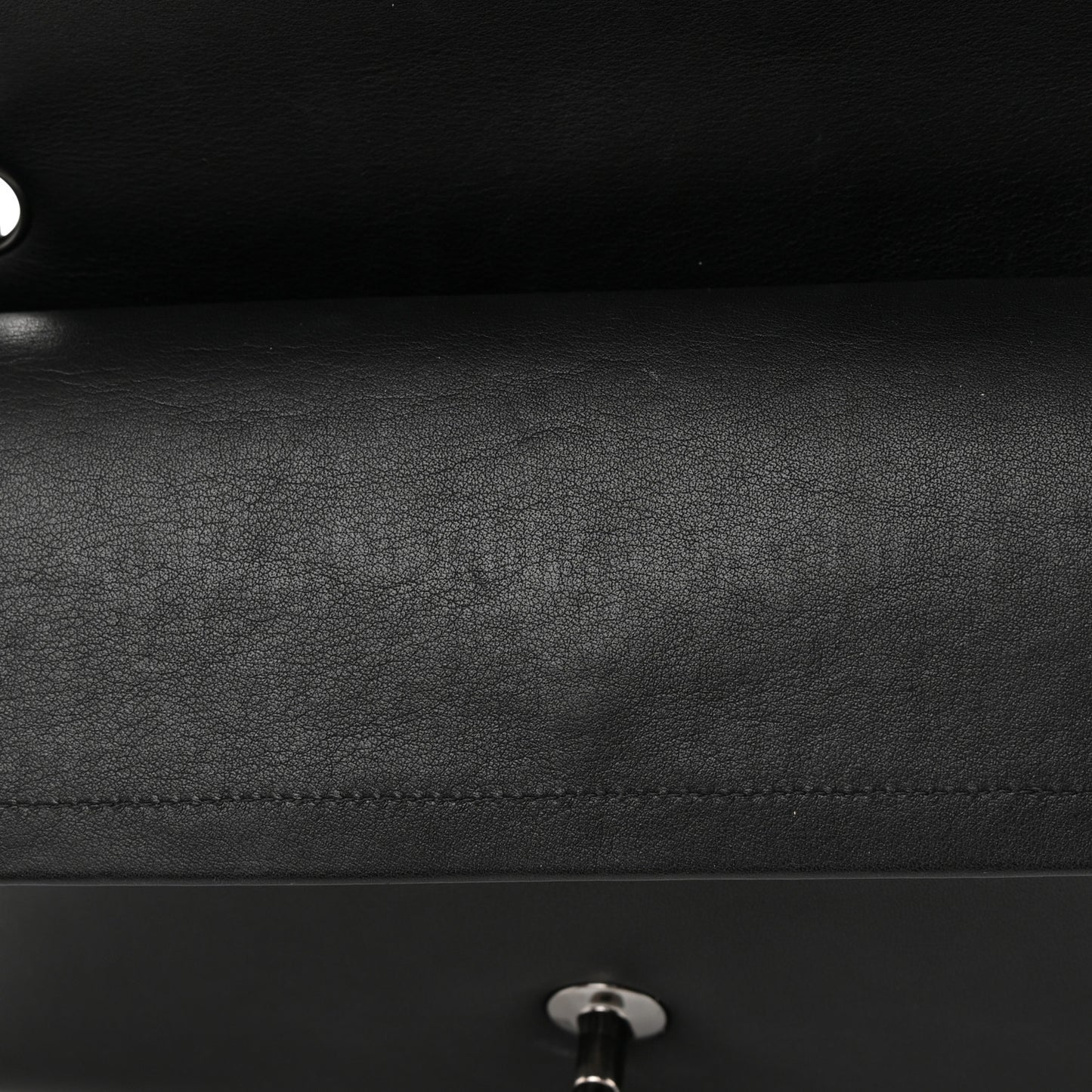 Calfskin Medium Classic Pure Double Flap Black