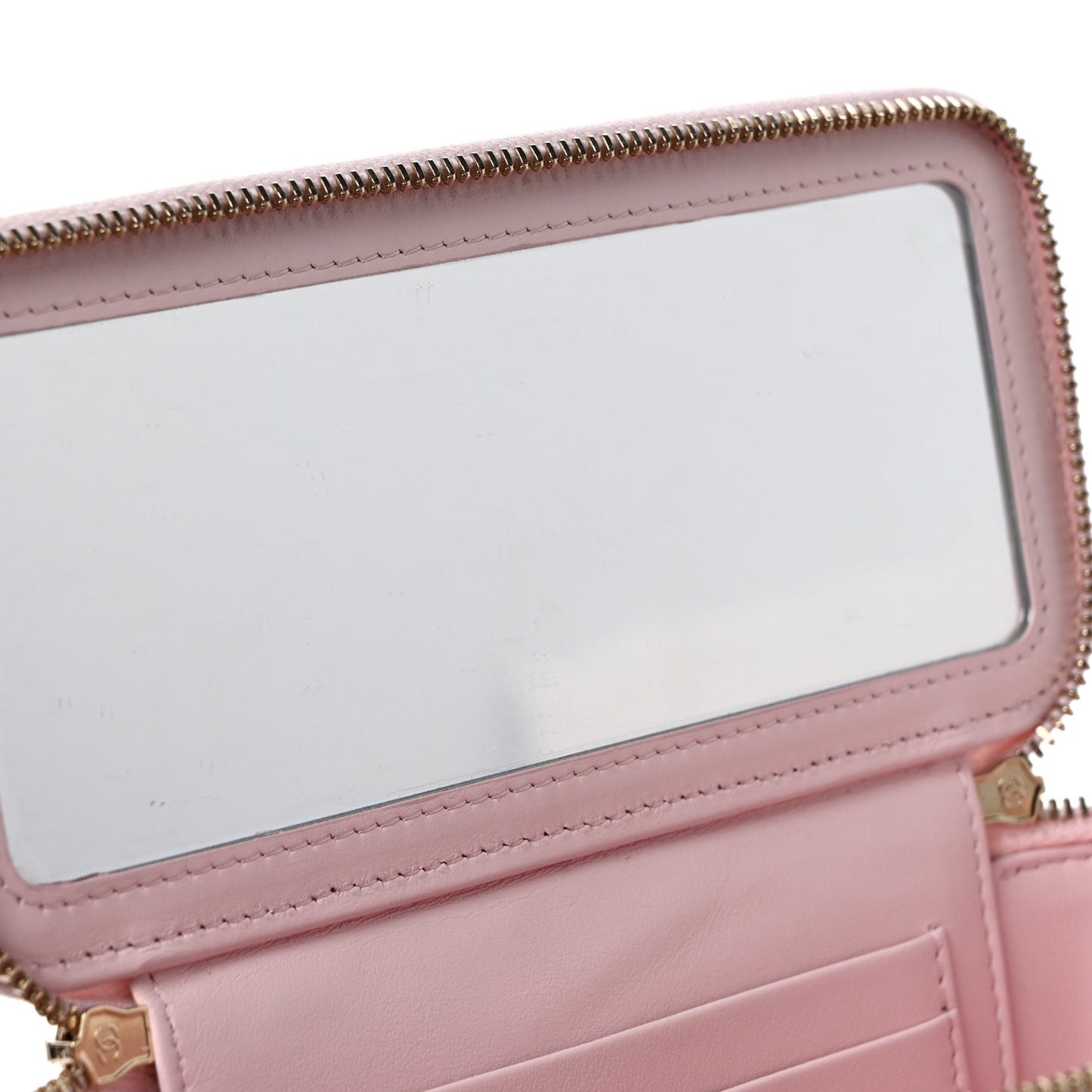 Caviar Quilted Small Vanity Case With Chain Light Pink