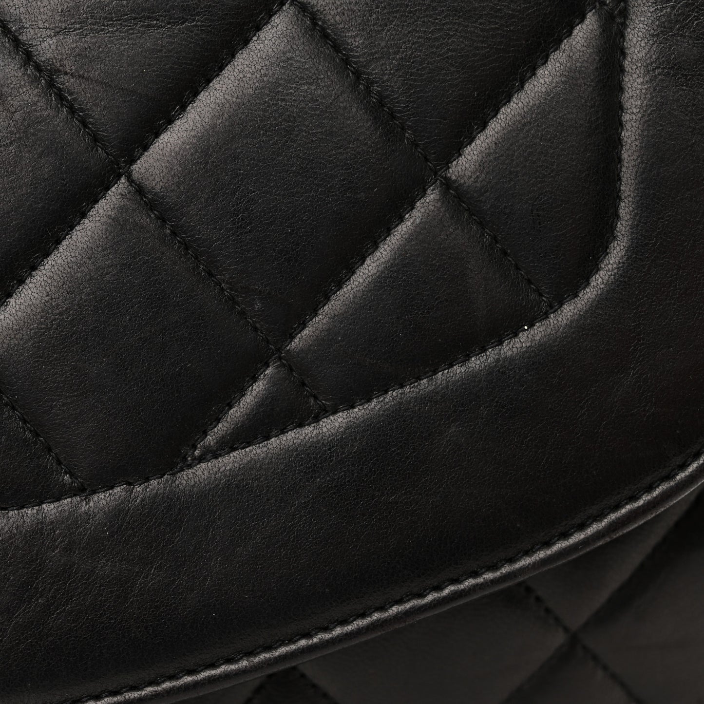 Lambskin Quilted CC Tassel Camera Case Black