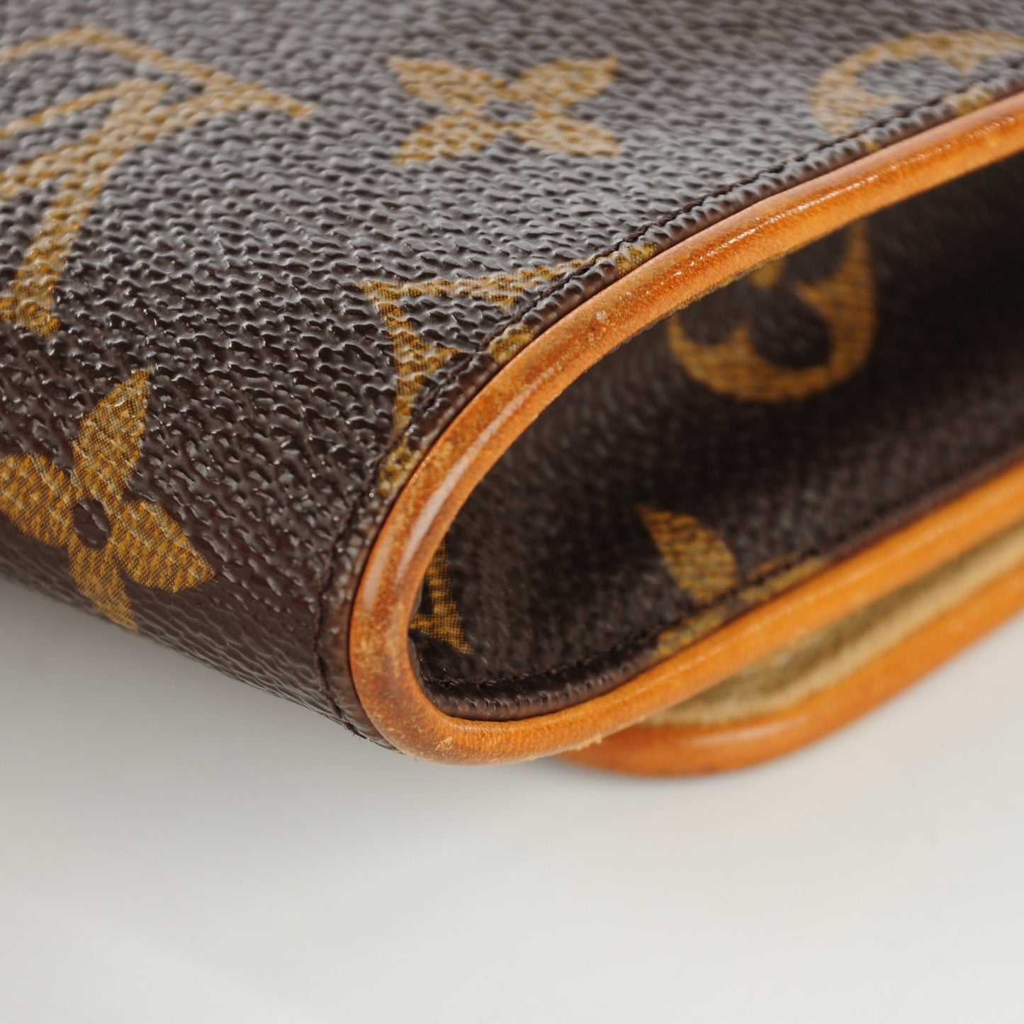 Monogram Pochette Twin GM