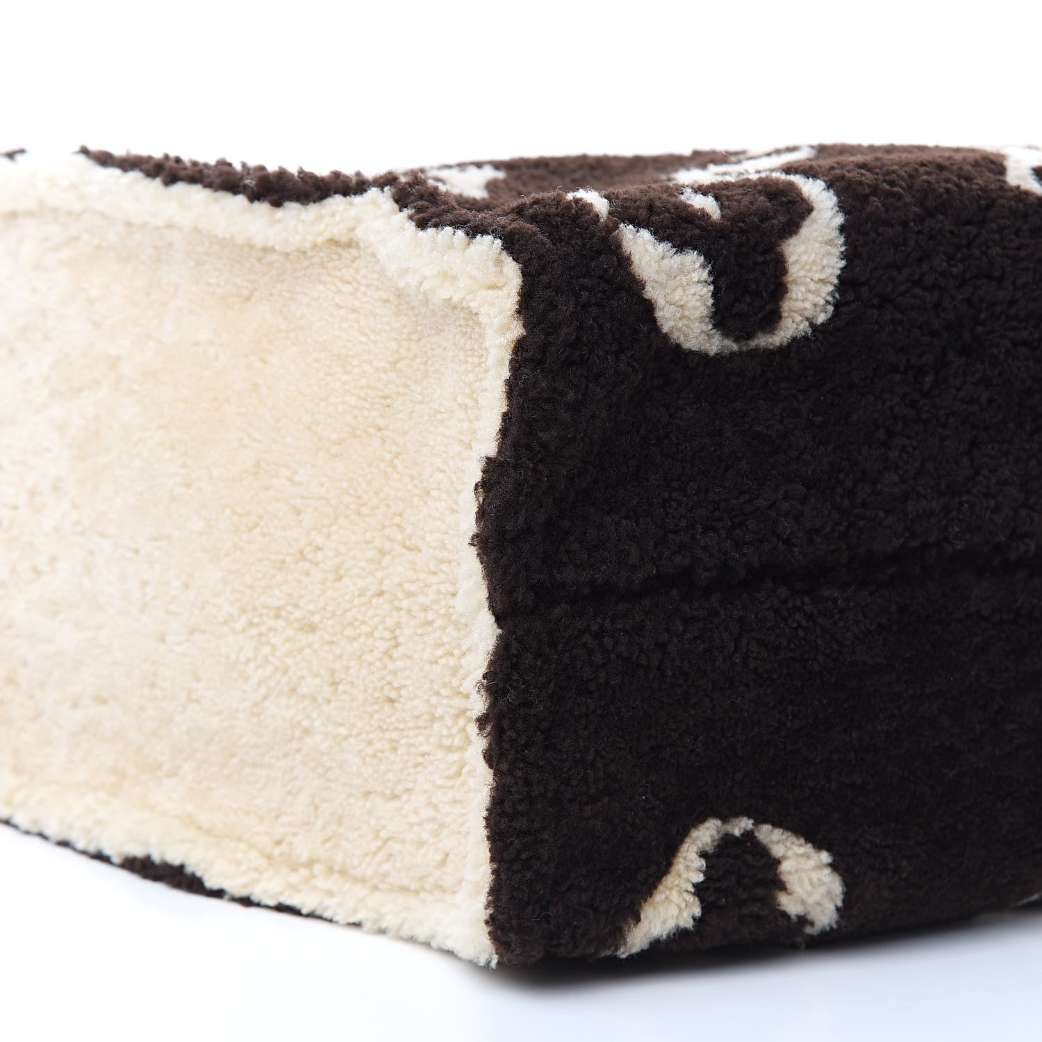 Louis Vuitton Shearling Monogram Giant Teddy Onthego GM Black White 8 of 9