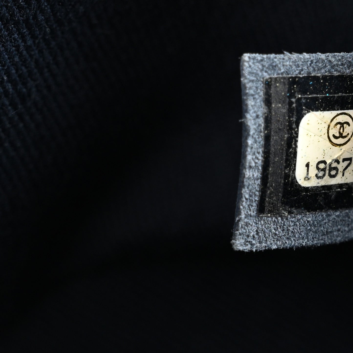 Caviar Stitched Medium Boy Flap Blue