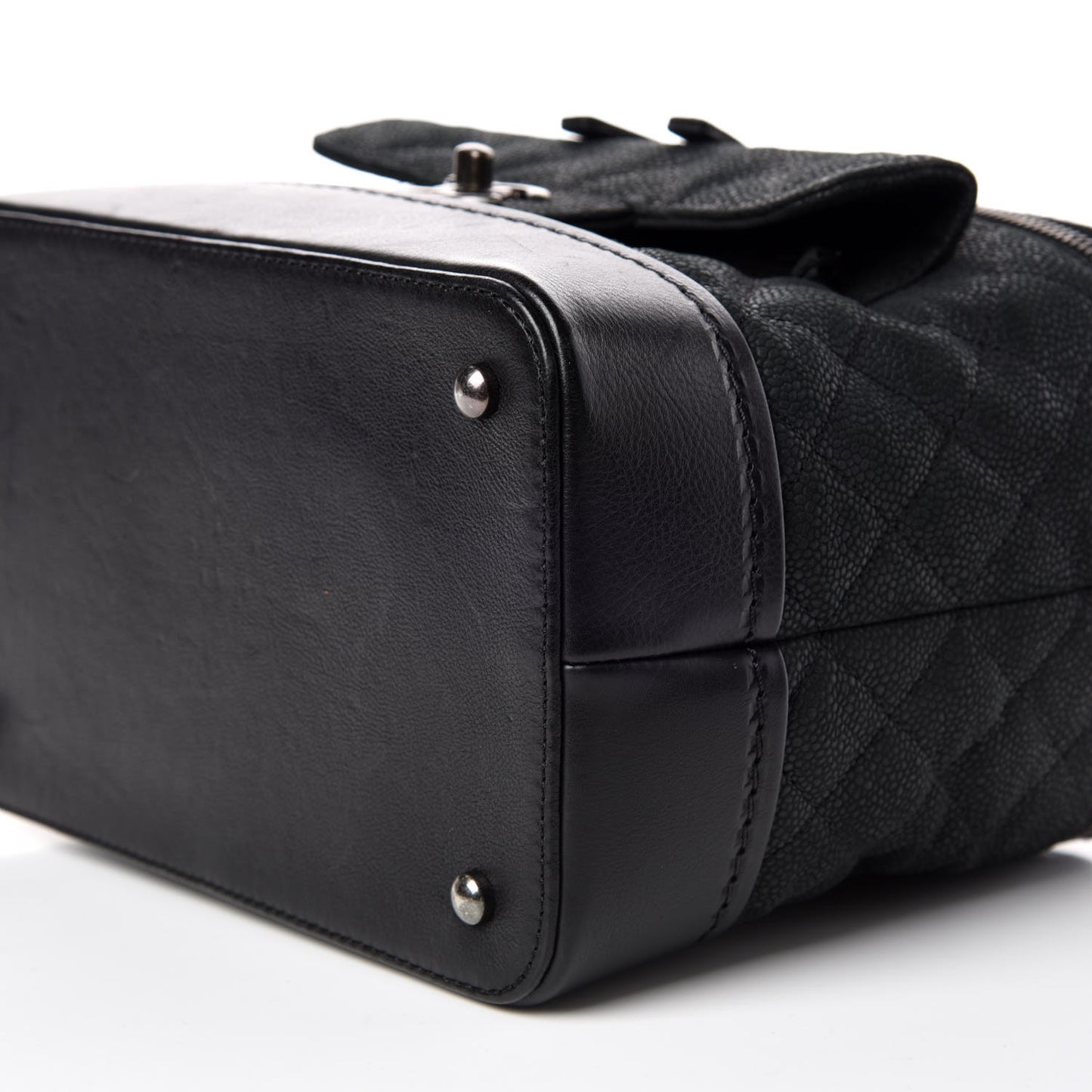 Iridescent Grained Calfskin Quilted Globe Trotter Vanity Case Black