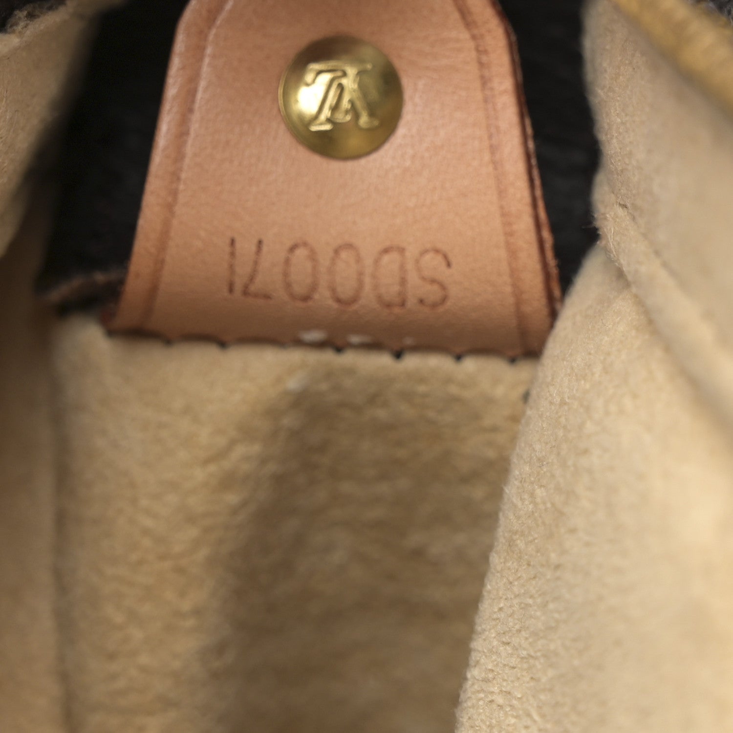 Louis Vuitton Monogram Looping GM 7 of 13