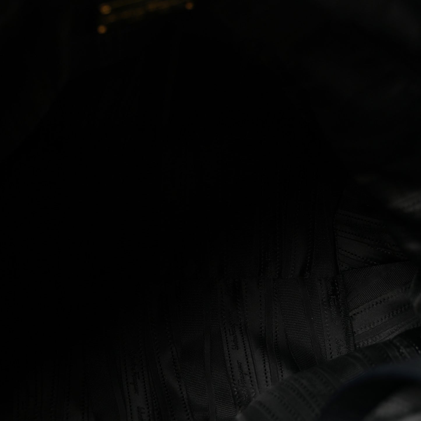 Calfskin Trifolio Tote Black