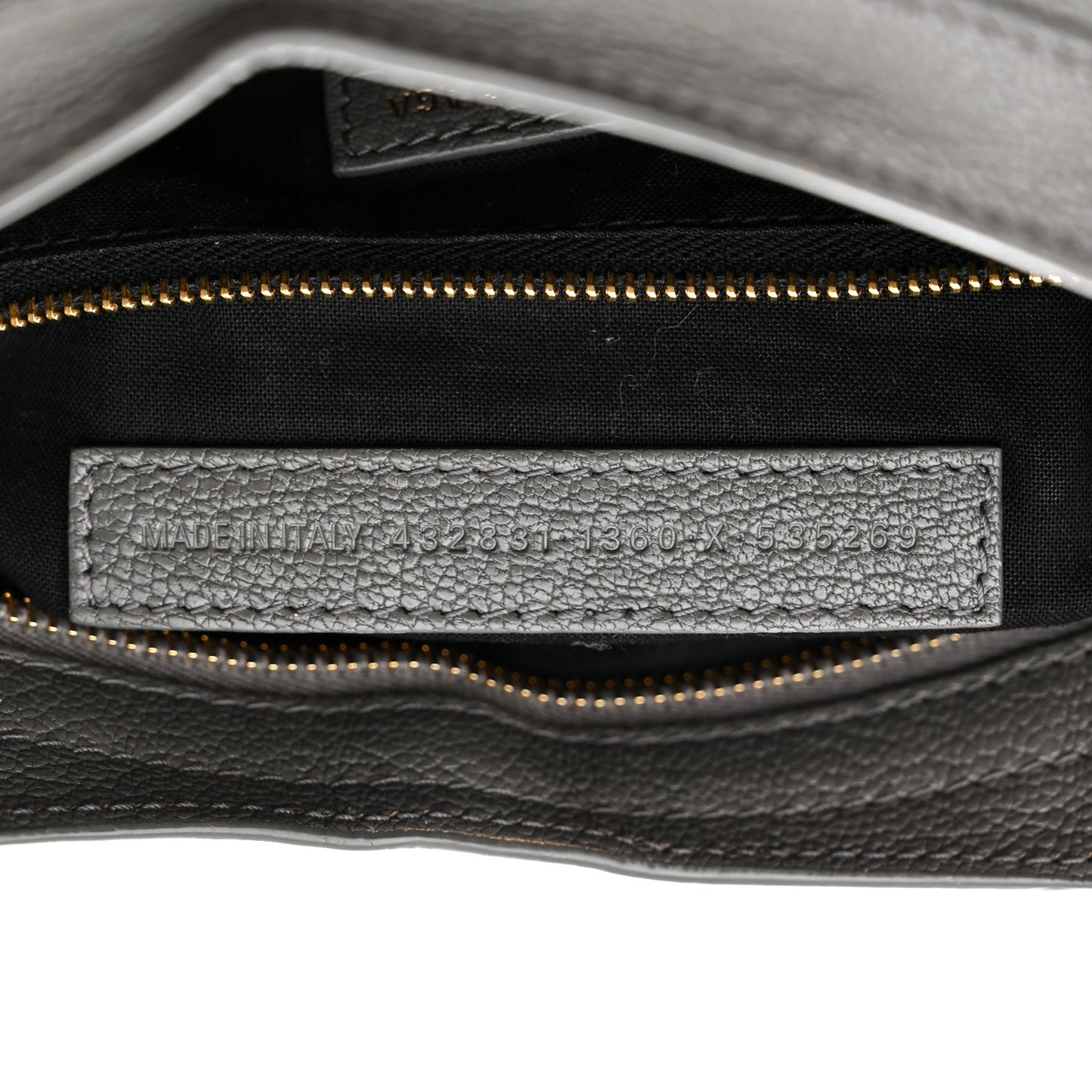 Chevre Gold Metallic Edge Hardware S City Gris Acier