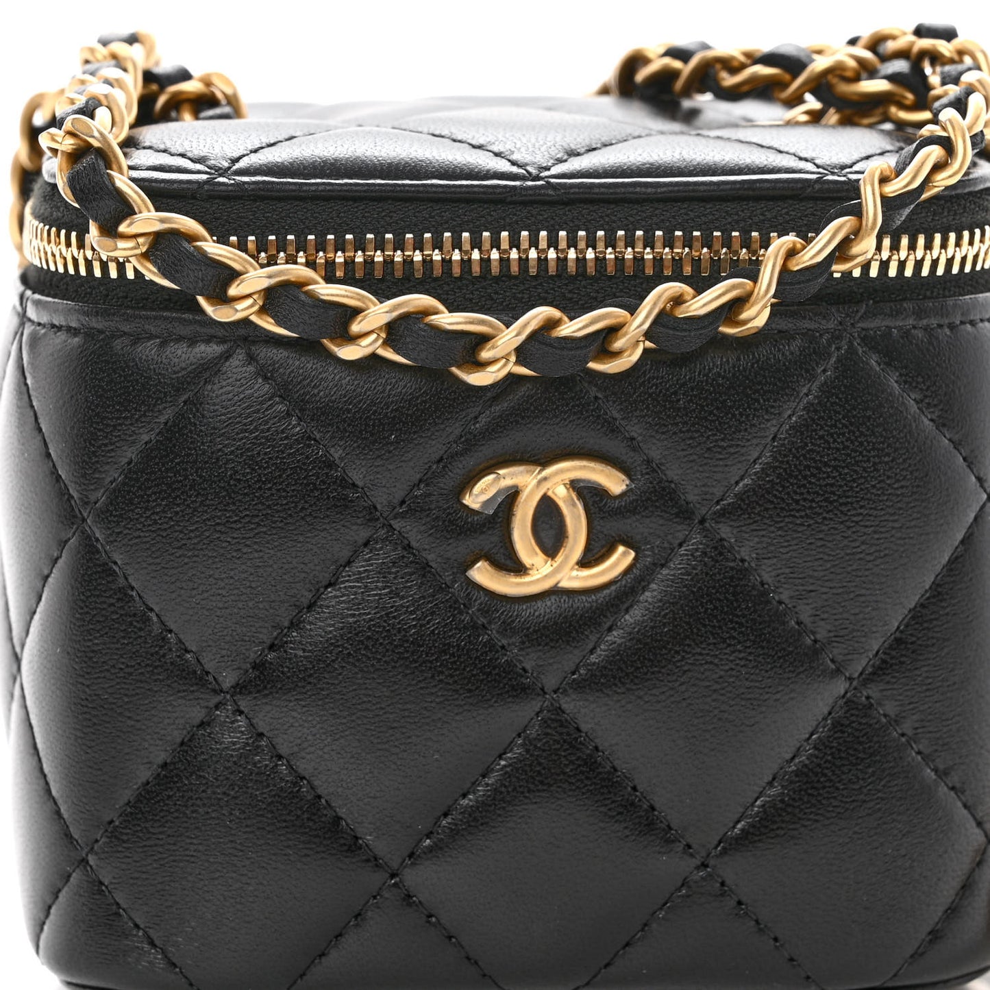 Lambskin Quilted Mini Pearl Crush Vanity Case With Chain Black