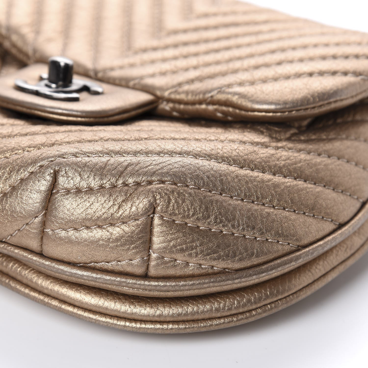 Chanel Metallic Aged Calfskin Chevron Small Bubble CC Flap Gold 7 of 11