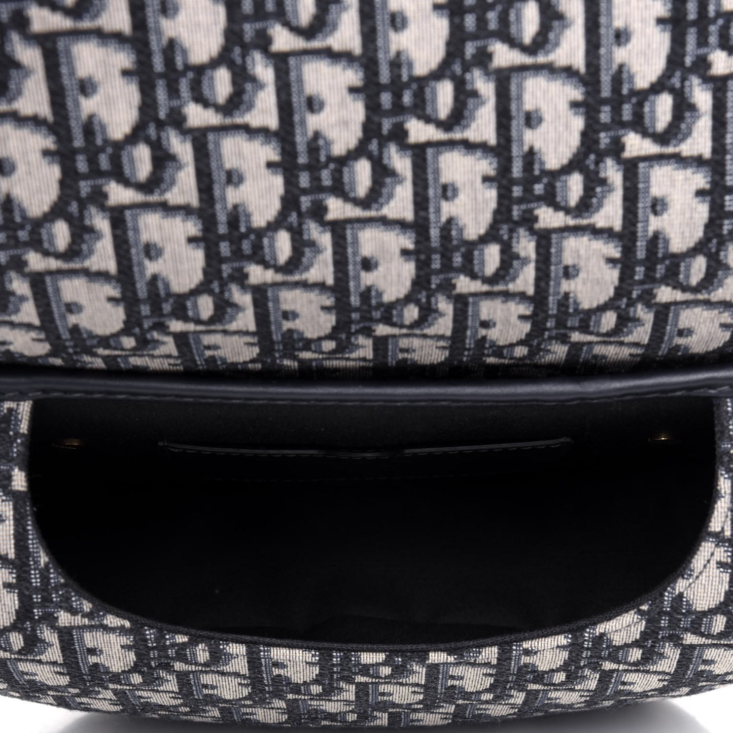 Oblique Medium Bobby Flap Blue