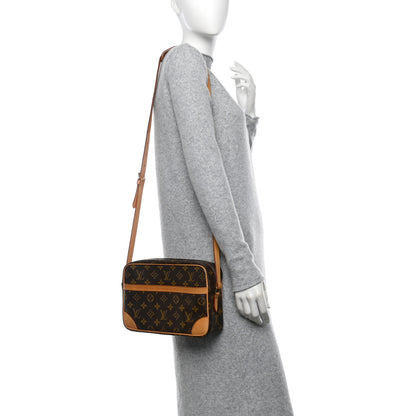 Louis Vuitton Monogram Trocadero 27 2 of 11